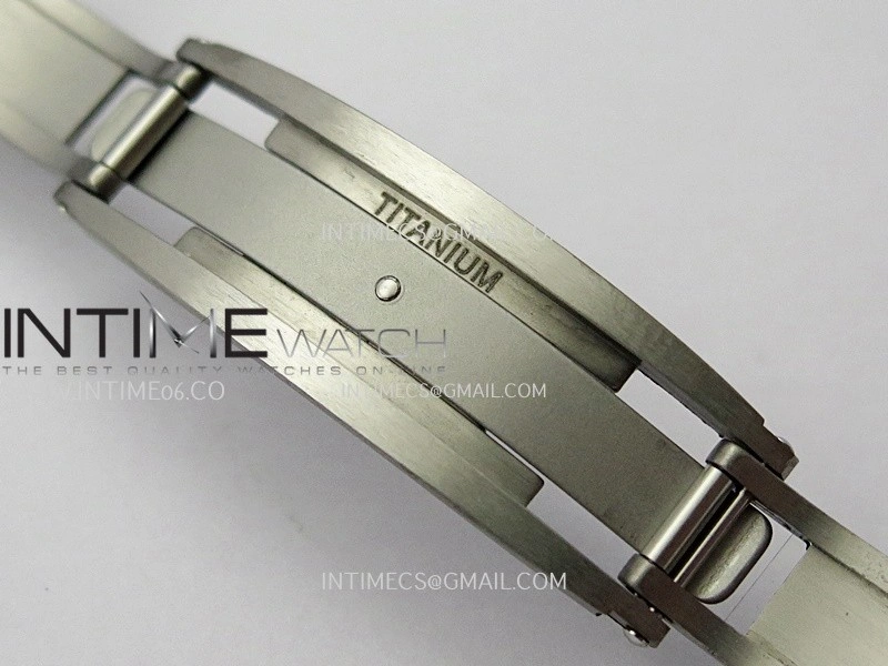 RM061 White Ceramic ZF 1:1 Best Edition on White Rubber Strap RMUL2 Super Clone