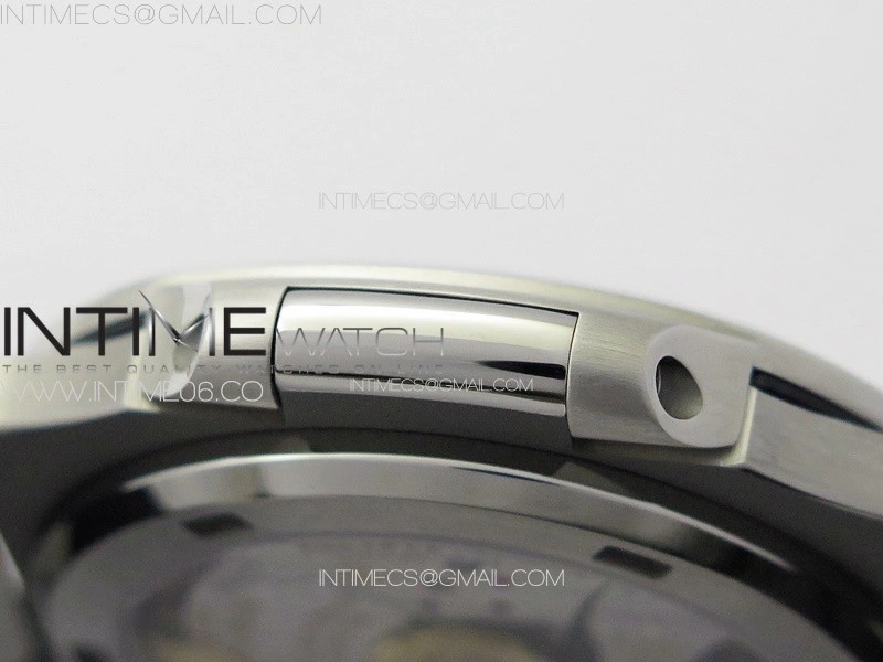 Nautilus Jumbo 5711 Super Replication PPF 1:1 Best Edition White Textured Dial on Black Rubber Strap PPF324