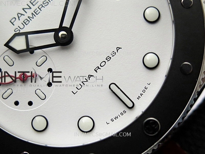 PAM1579 Luna Rossa Submersible 42mm VSF 1:1 Best Edition White Dial On Black Fabric Strap P900