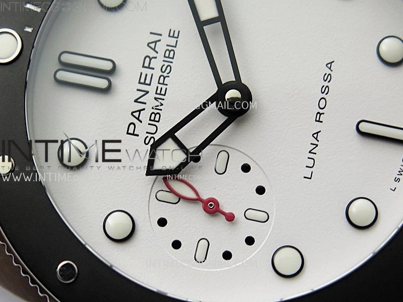 PAM1579 Luna Rossa Submersible 42mm VSF 1:1 Best Edition White Dial On Black Fabric Strap P900