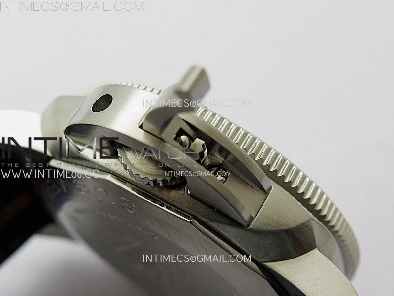PAM1579 Luna Rossa Submersible 42mm VSF 1:1 Best Edition White Dial On Black Fabric Strap P900
