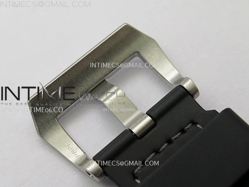 PAM1579 Luna Rossa Submersible 42mm VSF 1:1 Best Edition White Dial On Black Fabric Strap P900