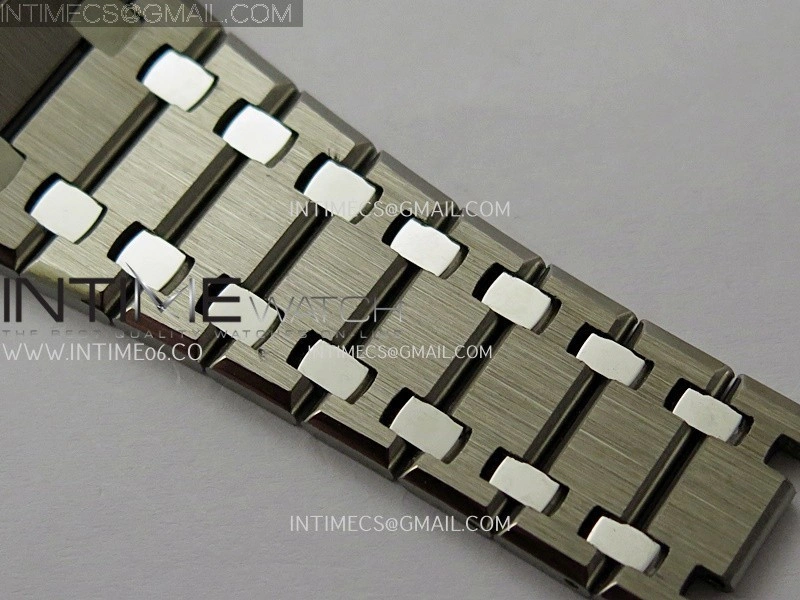 Royal Oak 16202XT 39mm Titanium ZF 1:1 Best Edition Red Dial On SS Bracelet A7121