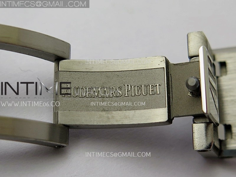 Royal Oak 16202XT 39mm Titanium ZF 1:1 Best Edition Red Dial On SS Bracelet A7121