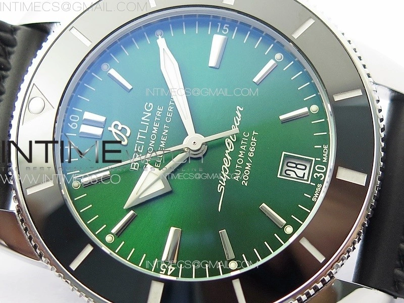 SuperOcean 42mm AB2010 SS B50 1:1 Best Edition Green Dial Black Ceramic Bezel on Black Rubber strap A2824