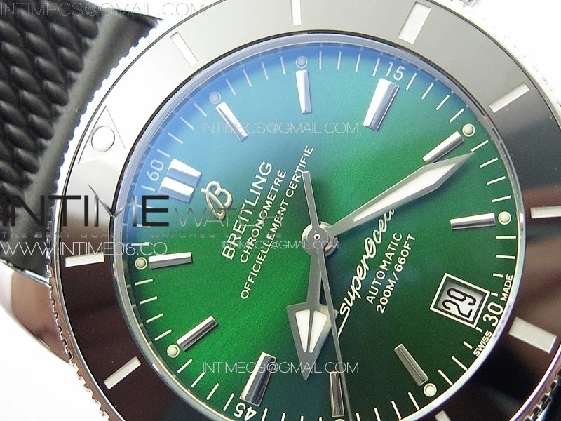 SuperOcean 42mm AB2010 SS B50 1:1 Best Edition Green Dial Black Ceramic Bezel on Black Rubber strap A2824