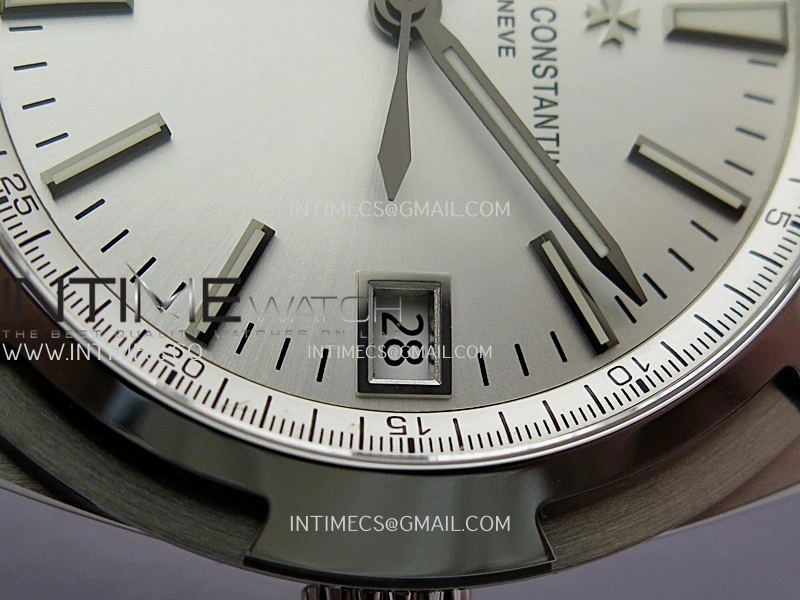 Overseas 4500V SS ZF 1:1 Best Edition Silver Dial on Black Rubber Strap Asian Super Clone 5100 V2