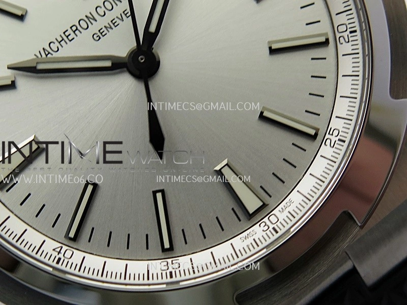 Overseas 4500V SS ZF 1:1 Best Edition Silver Dial on Black Rubber Strap Asian Super Clone 5100 V2