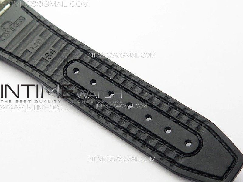 Constellation 41mm SS Black Ceramic Bezel VSF 1:1 Best Edition Silver Dial on Black Gummy Strap A8900