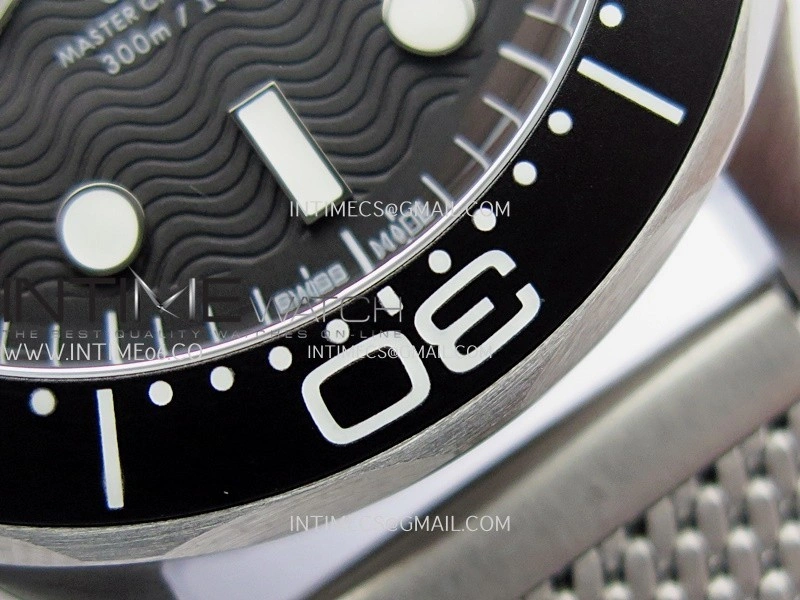 Seamaster 300M 42mm SS VSF Best Edition Black Dial On Mesh Bracelet A8806