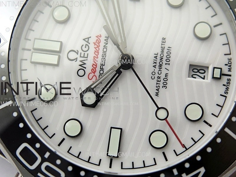 Seamaster Diver 300M B50F Black Ceramic White Dial on SS Bracelet A8800