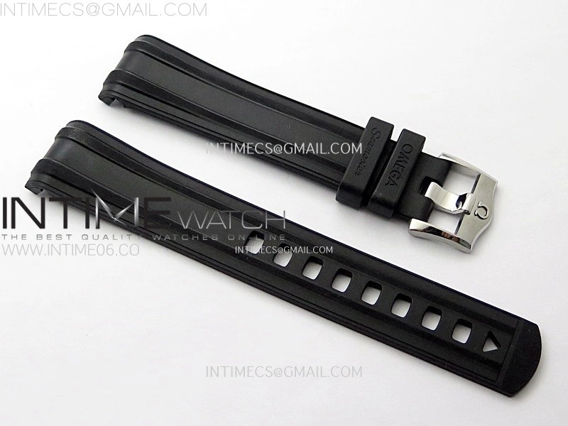 Seamaster Diver 300M B50F Black Ceramic White Dial on SS Bracelet A8800