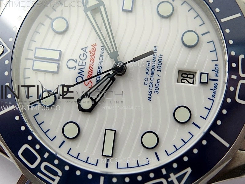 Seamaster Diver 300M B50F Blue Ceramic White Dial on SS Bracelet A8800