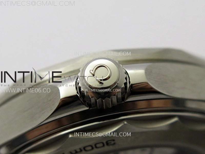 Seamaster Diver 300M B50F Blue Ceramic White Dial on SS Bracelet A8800