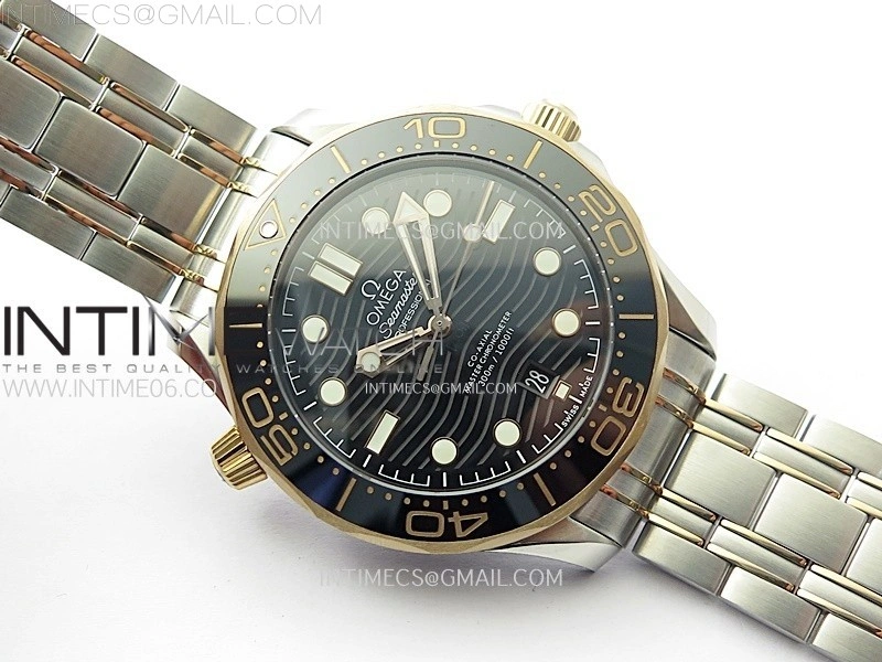 Seamaster Diver 300M SS RG B50F Black Ceramic Black Dial on SS RG Bracelet A8800