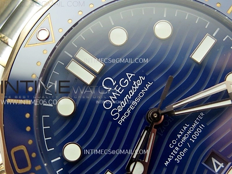 Seamaster Diver 300M SS RG B50F Blue Ceramic Blue Dial on SS RG Bracelet A8800