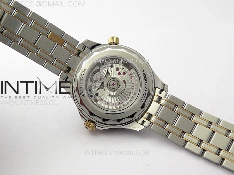 Seamaster Diver 300M SS RG B50F Blue Ceramic Blue Dial on SS RG Bracelet A8800