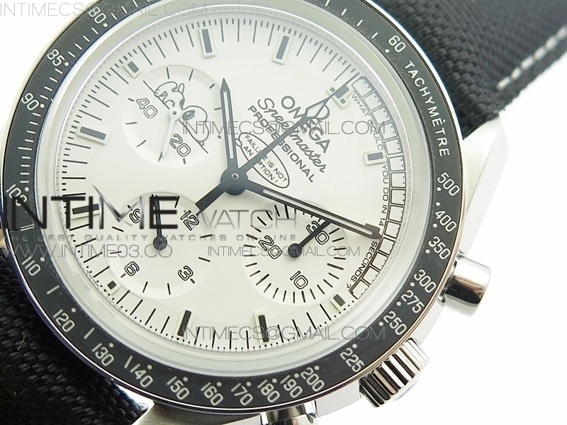 Speedmaster SS Snoopy OMF Best Edition White Dial on Nylon Strap Manual Winding Chrono Movement