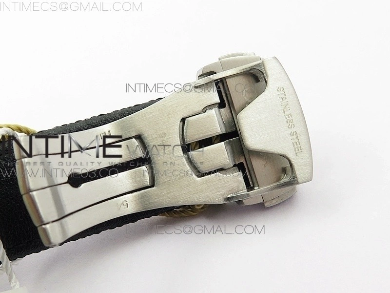 Speedmaster SS Snoopy OMF Best Edition White Dial on Nylon Strap Manual Winding Chrono Movement