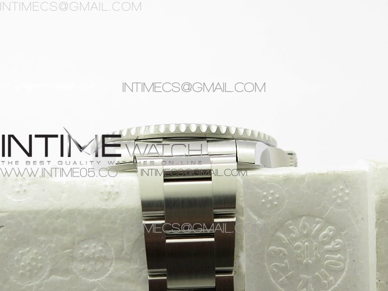 Submariner 116610 LV Green Ceramic ZRF 1:1 Best Edition on SS Bracelet VR3135