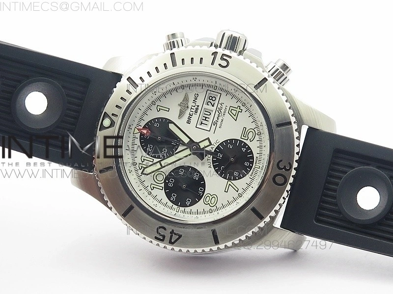 SuperOcan SteelFish SS White Dial on Black Rubber Strap A7750