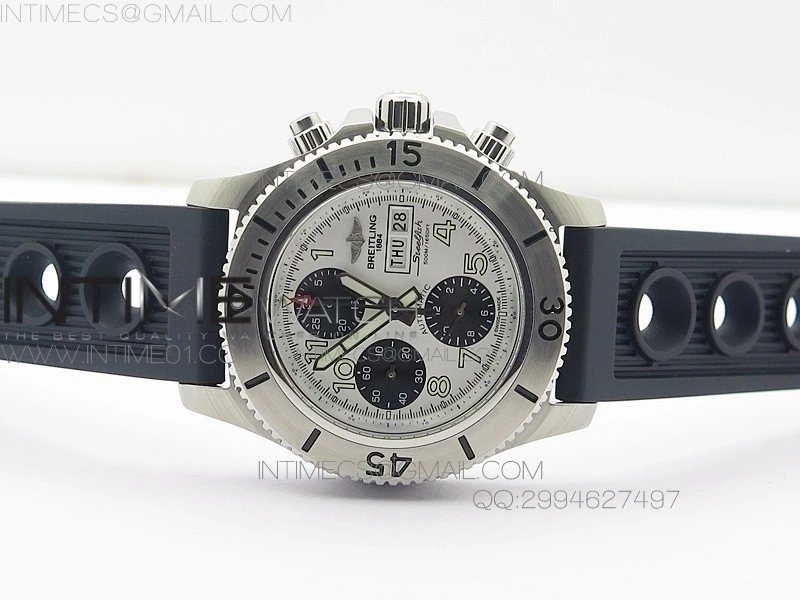 SuperOcan SteelFish SS White Dial on Black Rubber Strap A7750