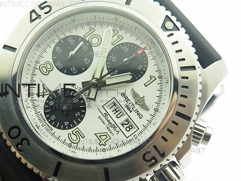 SuperOcan SteelFish SS White Dial on Black Rubber Strap A7750