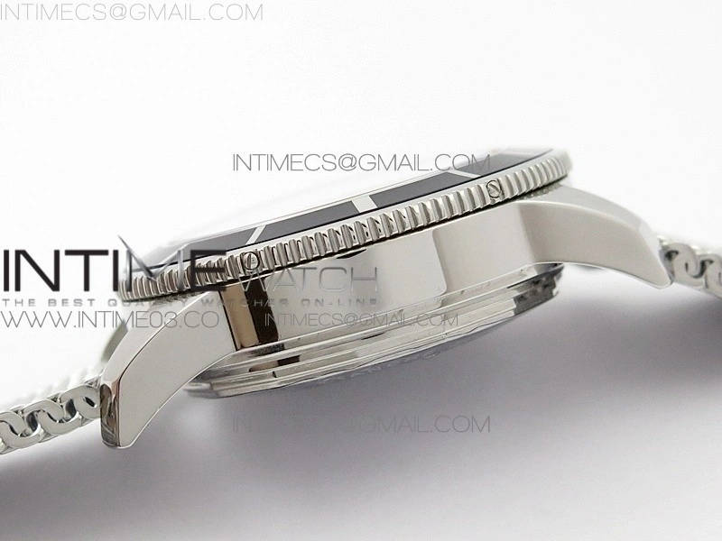 SuperOcean A13312 46mm Black Bezel Black Dial on SS Bracelet A7750