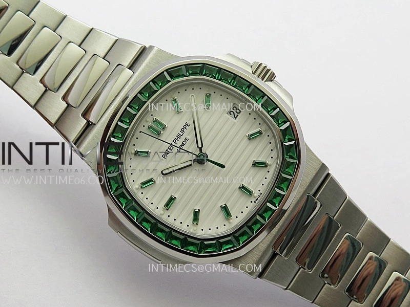 Nautilus 5711 1A Green T Diamond SS GRF 1:1 Best Edition White Textured Dial On SS Bracelet Asian 26-330