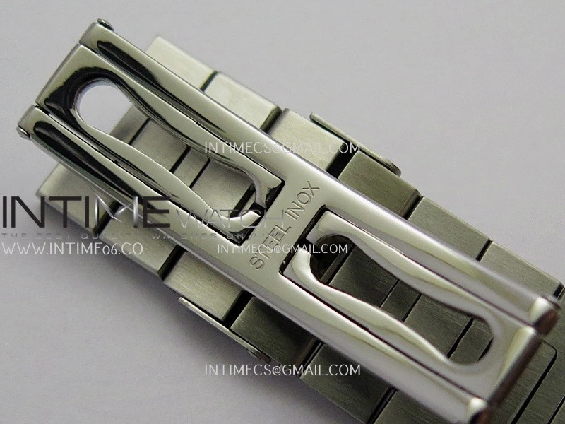 Nautilus 5711 1A Green T Diamond SS GRF 1:1 Best Edition White Textured Dial On SS Bracelet Asian 26-330