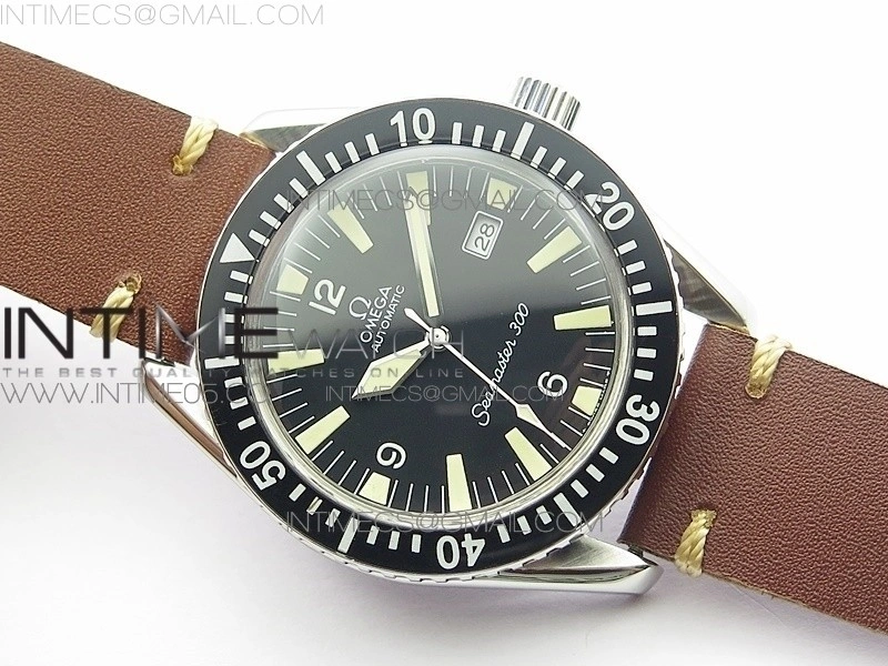 Vintage Seamaster 300 Date SS B12 Black Dial On Brown Leather Strap A-2836