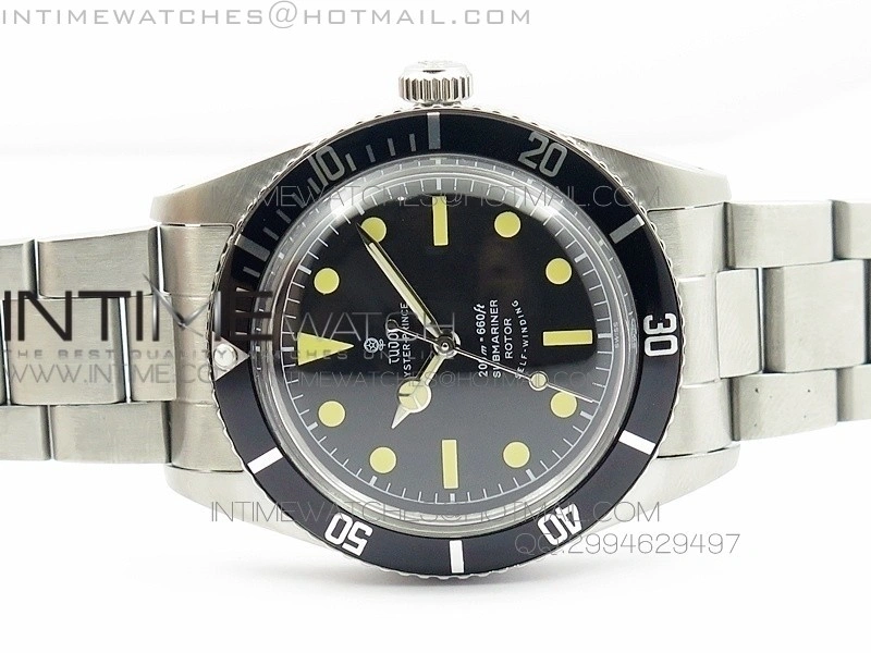 Vintage Submariner No Date 200m 660ft SS On SS Bracelet A2836