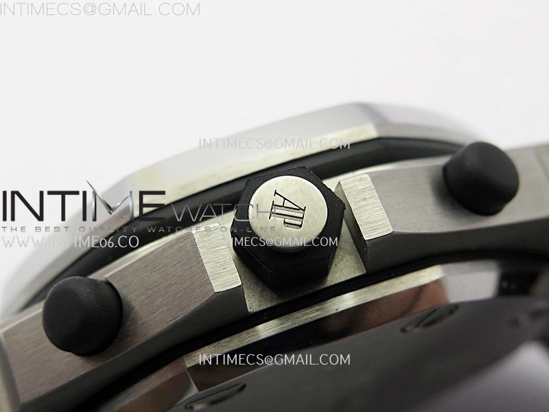 Royal Oak Offshore 42mm Safari TKF Best Edition White Dial on Brown Leather Strap A7750