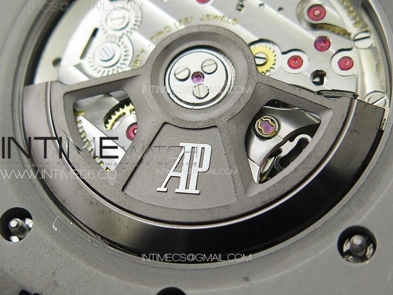 Royal Oak Offshore Diver 15720 IPF 1:1 Best Edition Blue Dial on Blue Rubber Strap A4308