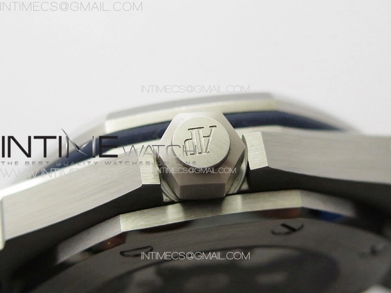 Royal Oak Offshore Diver 15720 IPF 1:1 Best Edition Gray Dial on Gray Rubber Strap A4308