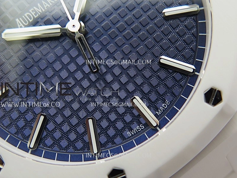 Royal Oak 15500 White Ceramic APSF 1:1 Best Edition Blue Dial On White Ceramic Bracelet SA4302 Super Clone
