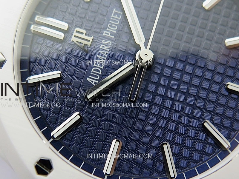 Royal Oak 15500 White Ceramic APSF 1:1 Best Edition Blue Dial On White Ceramic Bracelet SA4302 Super Clone