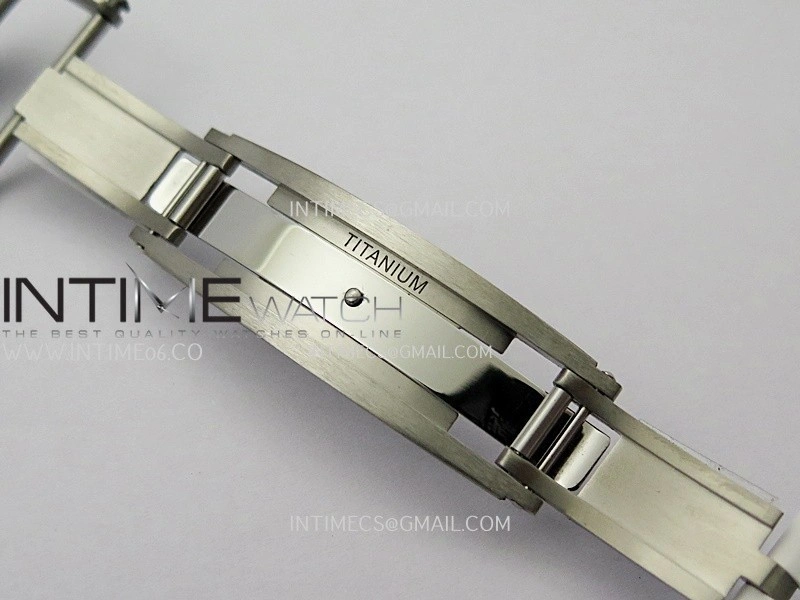 RM055 White Ceramic ZF V3 1:1 Best Edition Skeleton Dial On White Rubber Strap RMUL2 Super Clone