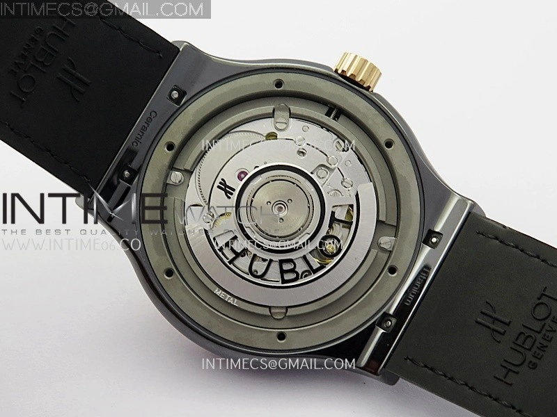 Classic Fusion 42mm Ceramic RG JJZF 1:1 Best Edition Black Dial On Black Gummy Strap