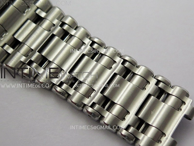 Chronomat B01 42mm SS TF 1:1 Best Edition Black Dial Silver Subdial on SS Bracelet A7750