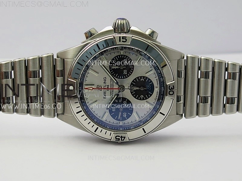 Chronomat B01 42mm SS TF 1:1 Best Edition Silver Dial Black Subdial on SS Bracelet A7750