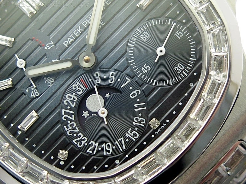 Nautilus 5724G SS T Crystals 3EF Best Edition Blue Dial on Blue Leather Strap A240