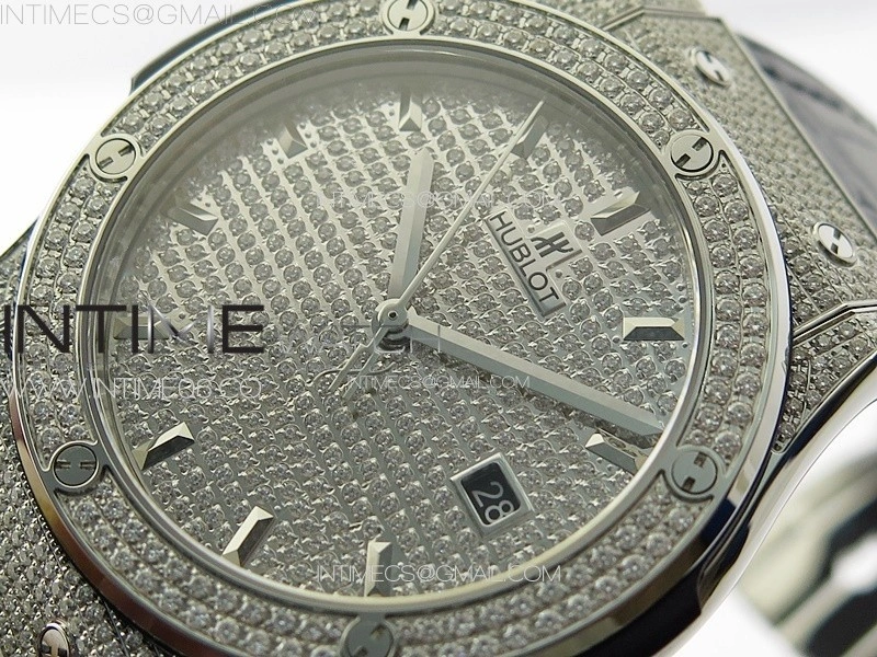 Classic Fusion 42mm SS Paved Diamonds Case And Bezel B50F Paved Diamonds Dial On Black Gummy Strap A2892