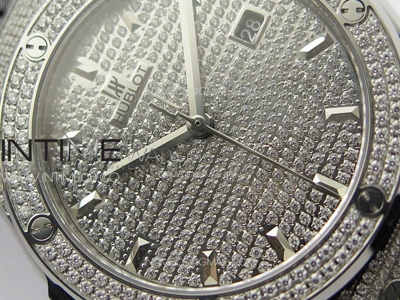 Classic Fusion 42mm SS Paved Diamonds Case And Bezel B50F Paved Diamonds Dial On Black Gummy Strap A2892
