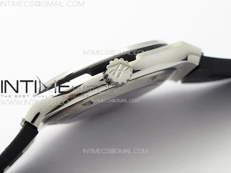 Classic Fusion 42mm SS Paved Diamonds Case And Bezel B50F Paved Diamonds Dial On Black Gummy Strap A2892