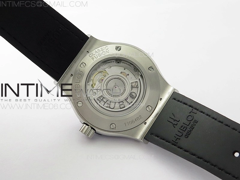 Classic Fusion 42mm SS Paved Diamonds Case And Bezel B50F Paved Diamonds Dial On Black Gummy Strap A2892