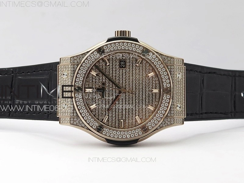 Classic Fusion 42mm RG Paved Diamonds Case And Bezel B50F Paved Diamonds Dial On Black Gummy Strap A2892