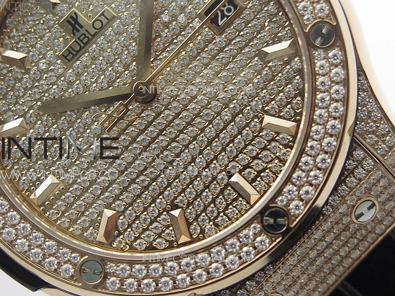 Classic Fusion 42mm RG Paved Diamonds Case And Bezel B50F Paved Diamonds Dial On Black Gummy Strap A2892