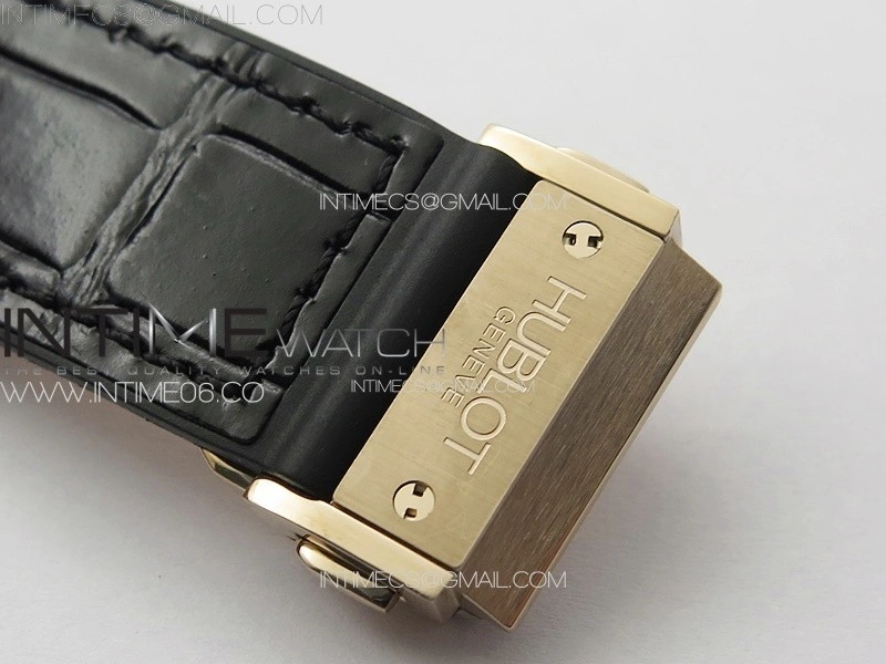 Classic Fusion 42mm RG Paved Diamonds Case And Bezel B50F Paved Diamonds Dial On Black Gummy Strap A2892