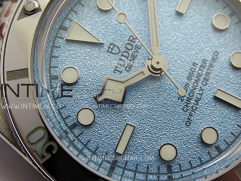 Heritage Black Bay M79000N 37mm SS ZF 1:1 Best Edition Lagoon Blue Dial On Jubilee Bracelet A2824